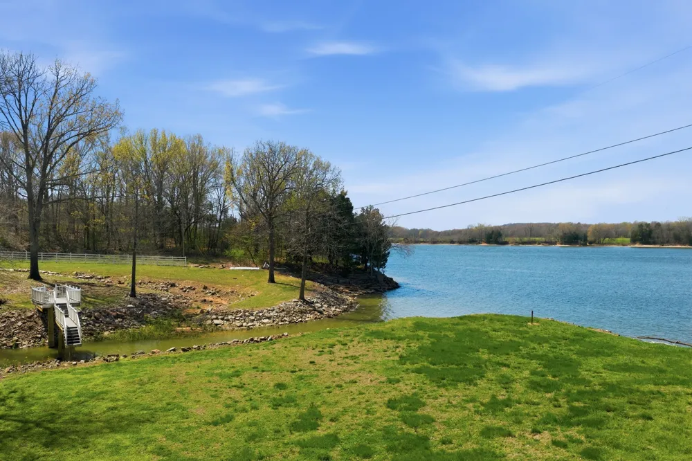 1118 Carrollville Landing Rd Clifton, TN 38425