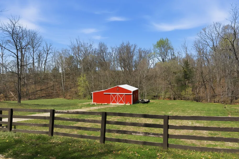 1118 Carrollville Landing Rd Clifton, TN 38425