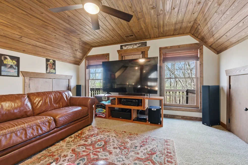 1118 Carrollville Landing Rd Clifton, TN 38425