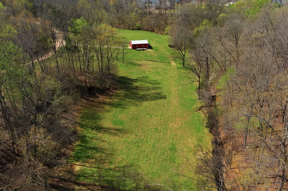 1118 Carrollville Landing Rd Clifton, TN 38425