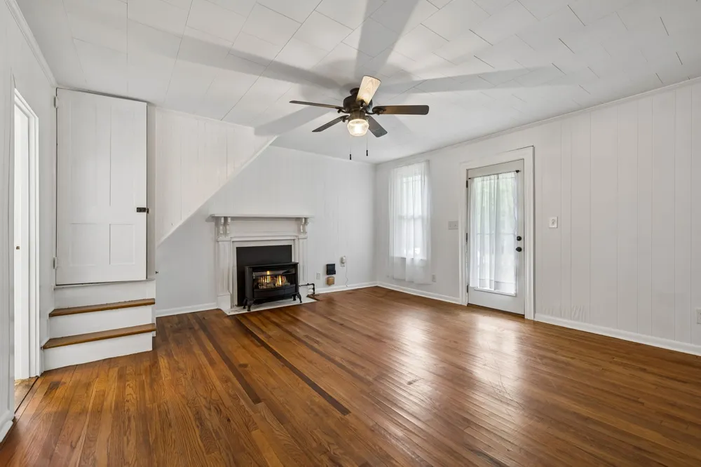 15 Sloan Branch Rd Pleasant Shade, TN 37145