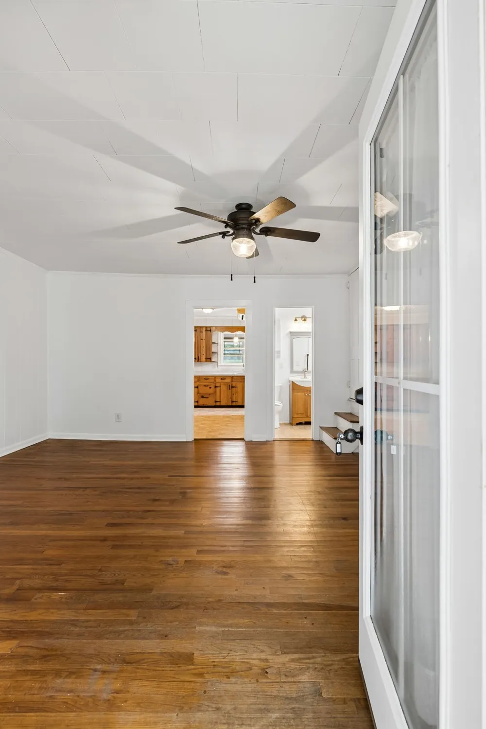 15 Sloan Branch Rd Pleasant Shade, TN 37145