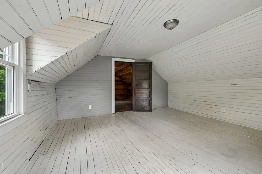 15 Sloan Branch Rd Pleasant Shade, TN 37145