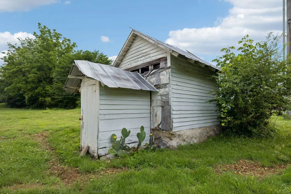 15 Sloan Branch Rd Pleasant Shade, TN 37145