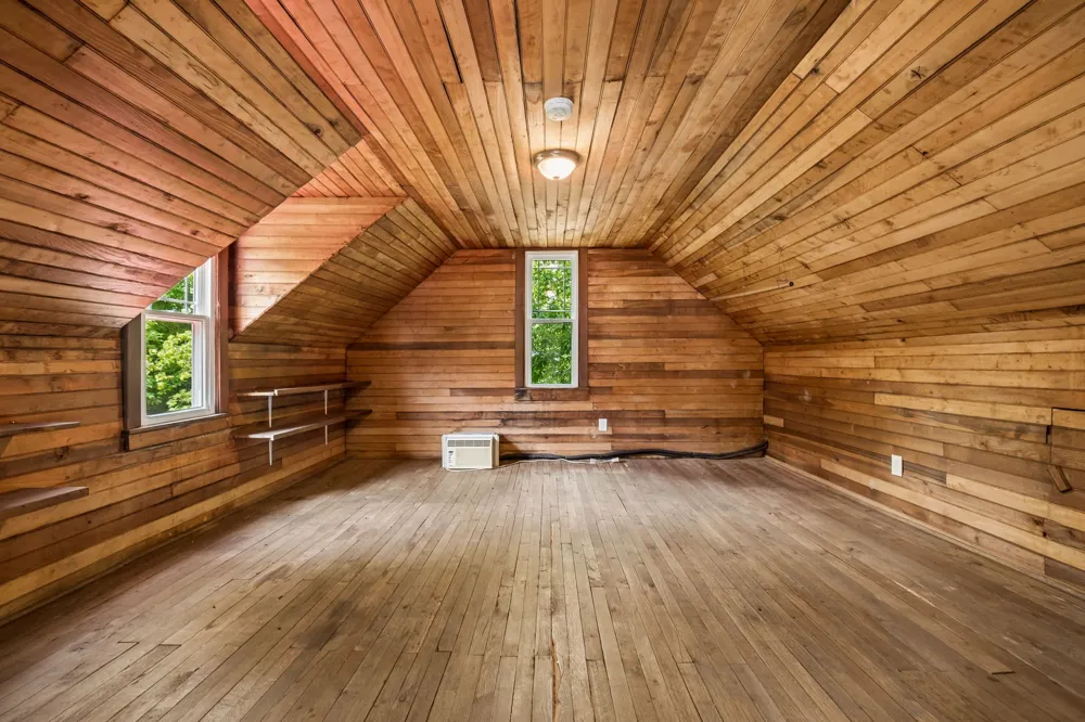 15 Sloan Branch Rd Pleasant Shade, TN 37145