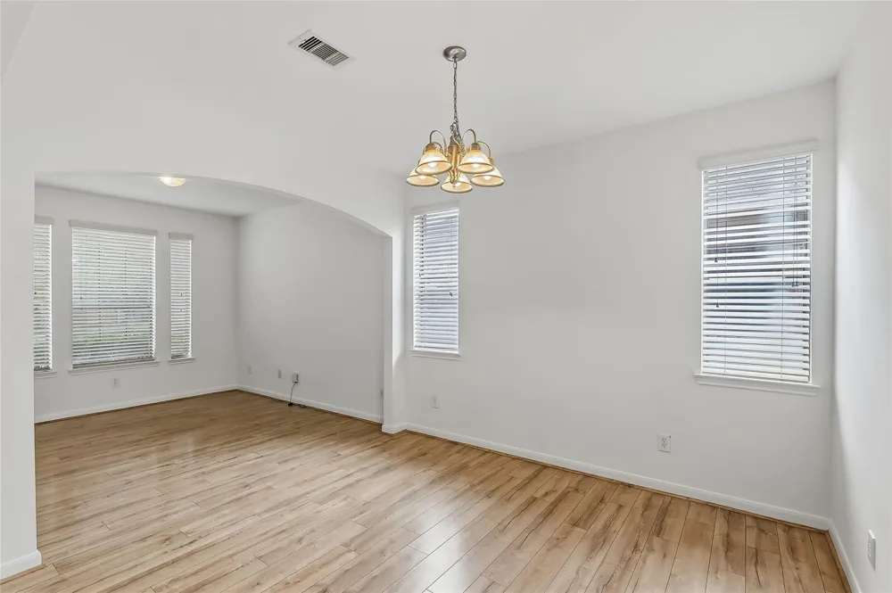 32014 Decker Oaks Drive Pinehurst, TX 77362