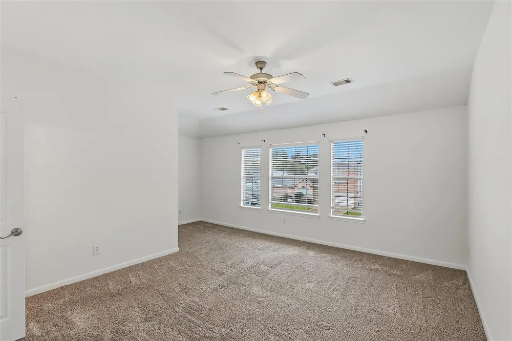 32014 Decker Oaks Drive Pinehurst, TX 77362