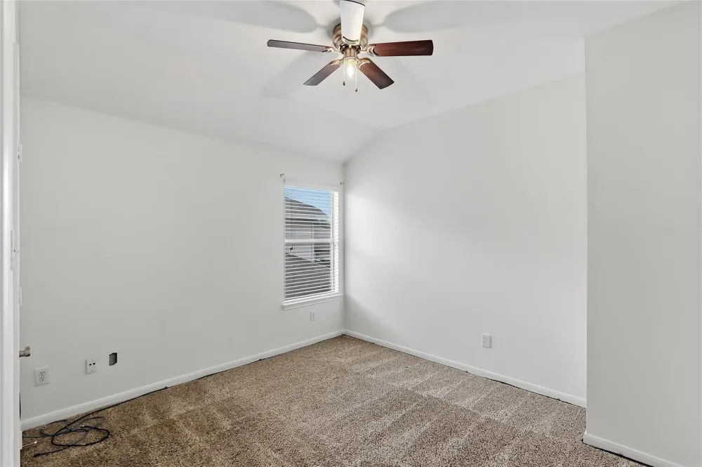 32014 Decker Oaks Drive Pinehurst, TX 77362