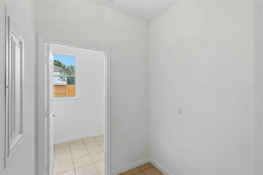 32014 Decker Oaks Drive Pinehurst, TX 77362