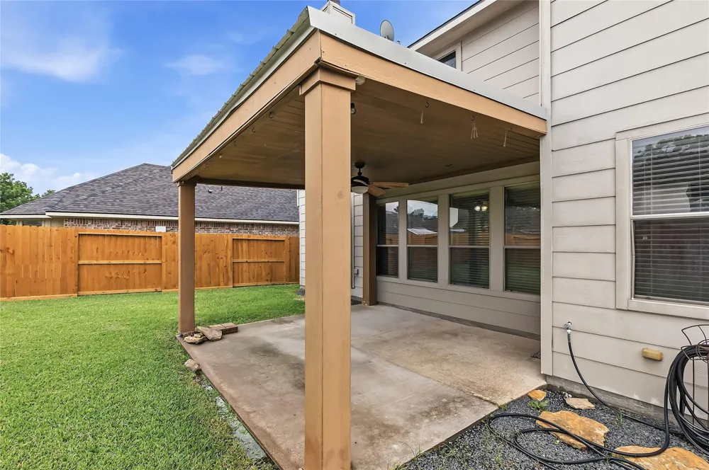 32014 Decker Oaks Drive Pinehurst, TX 77362