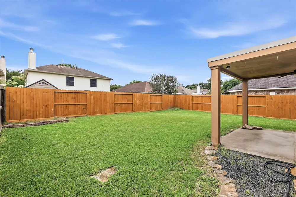 32014 Decker Oaks Drive Pinehurst, TX 77362