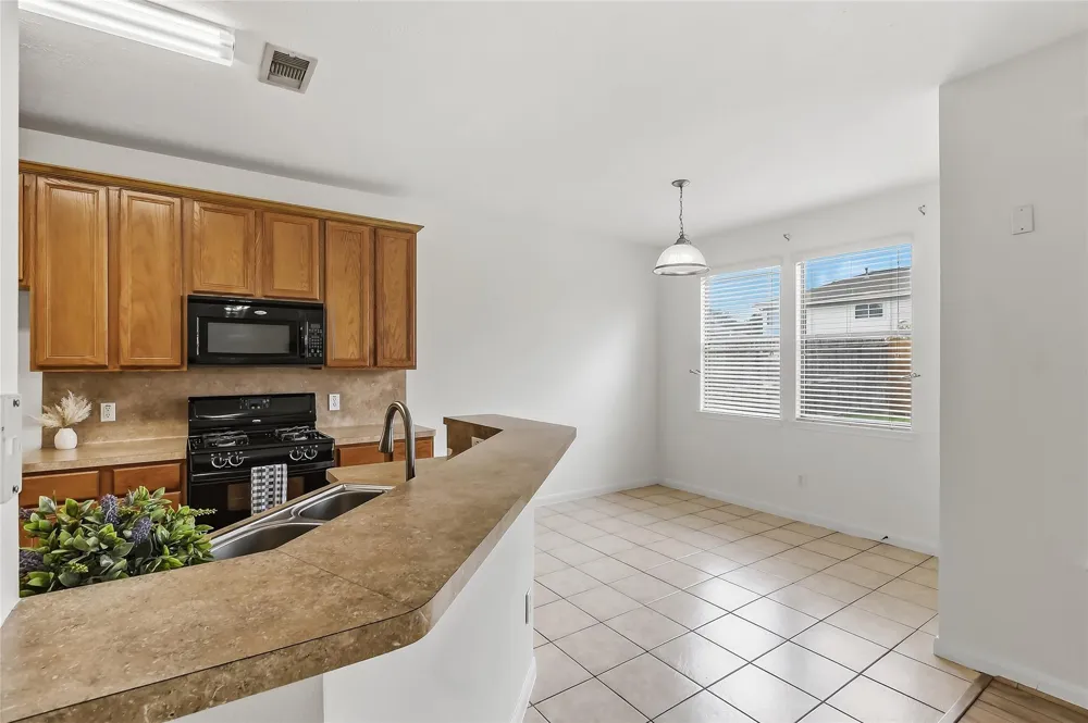 32014 Decker Oaks Drive Pinehurst, TX 77362