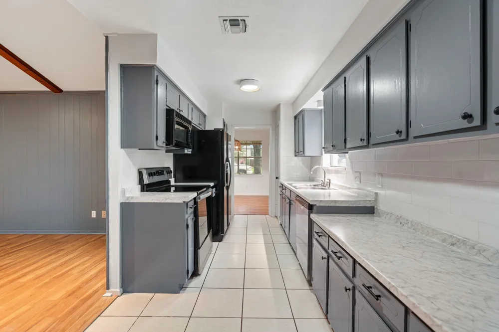 822 Kaufman Drive Deer Park, TX 77536