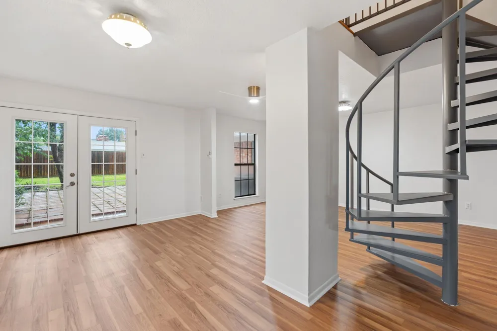 822 Kaufman Drive Deer Park, TX 77536