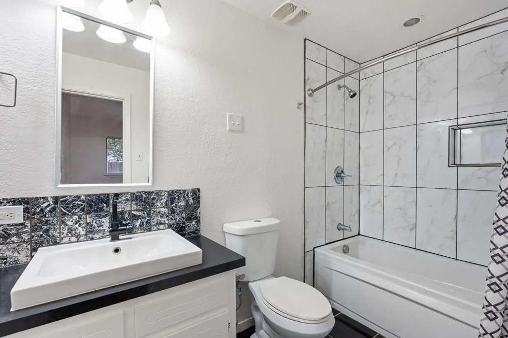 822 Kaufman Drive Deer Park, TX 77536