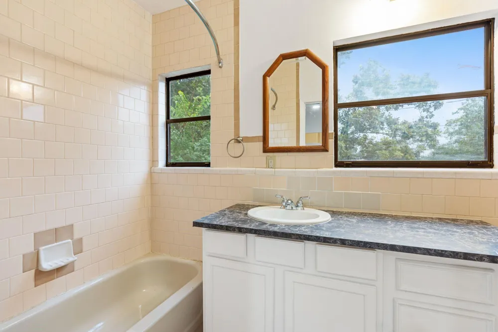 822 Kaufman Drive Deer Park, TX 77536