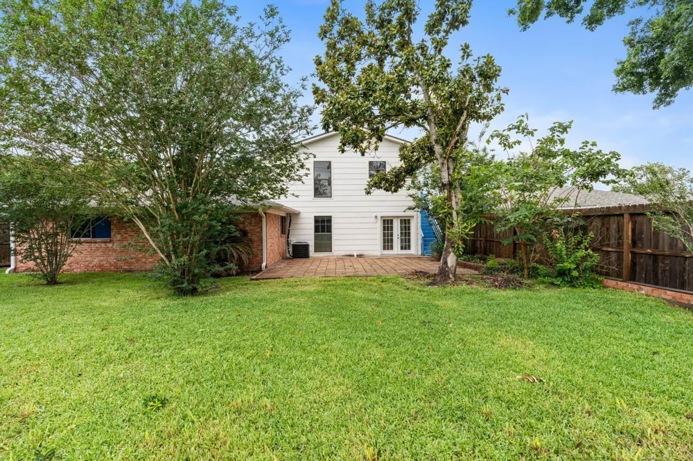 822 Kaufman Drive Deer Park, TX 77536