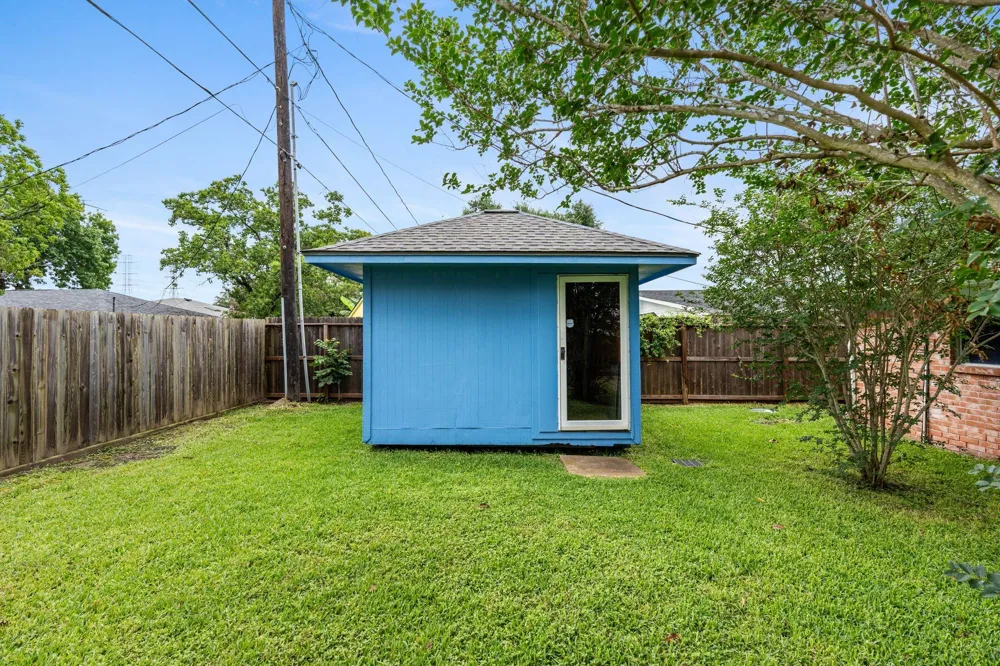 822 Kaufman Drive Deer Park, TX 77536