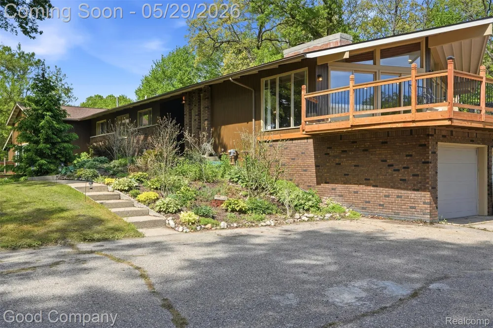 5130 Seymour Lake Road Brandon Charter Township, MI 48371