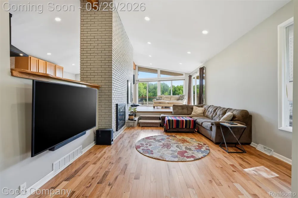 5130 Seymour Lake Road Brandon Charter Township, MI 48371
