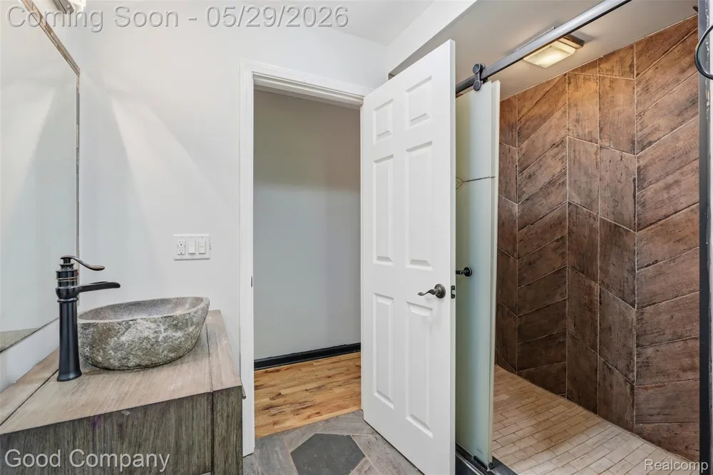 5130 Seymour Lake Road Brandon Charter Township, MI 48371