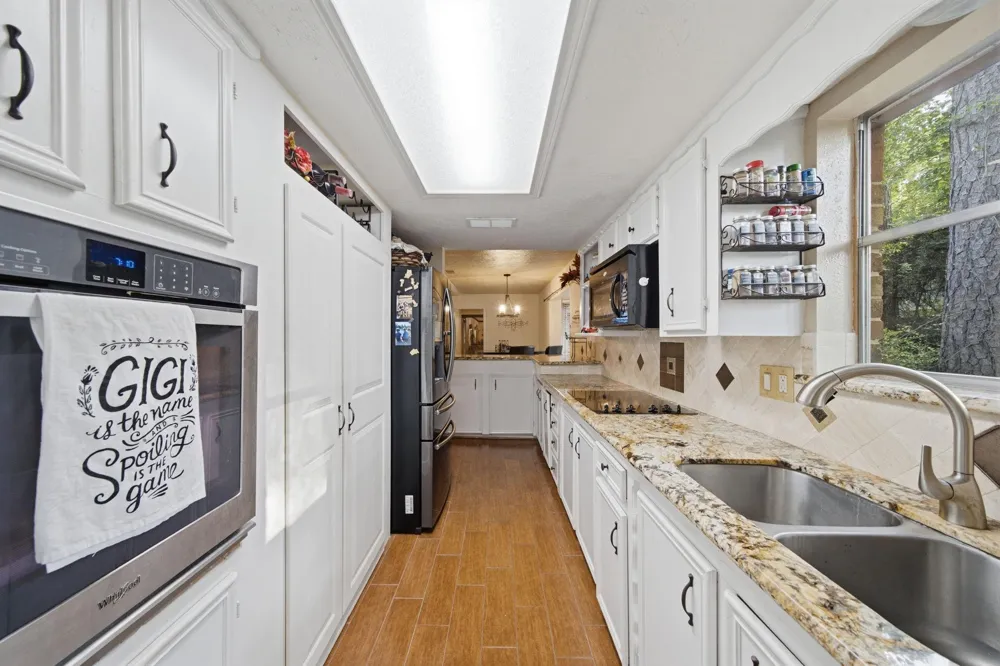9905 Kleppel Road Tomball, TX 77375
