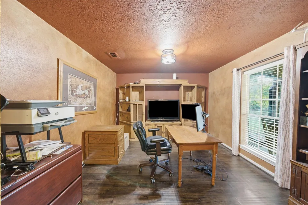 9905 Kleppel Road Tomball, TX 77375