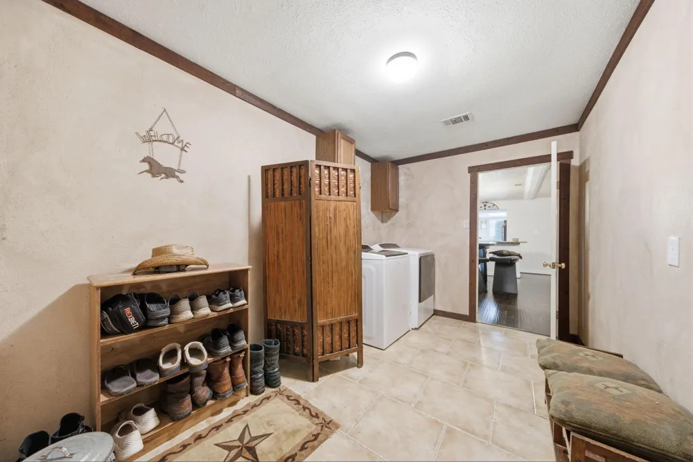 9905 Kleppel Road Tomball, TX 77375