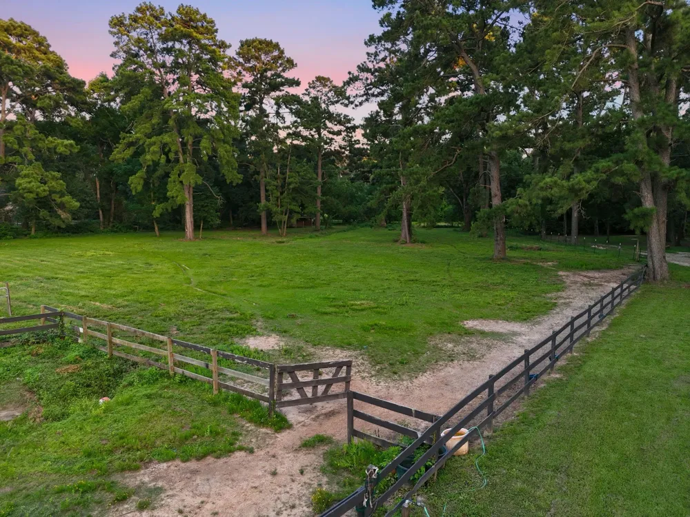 9905 Kleppel Road Tomball, TX 77375