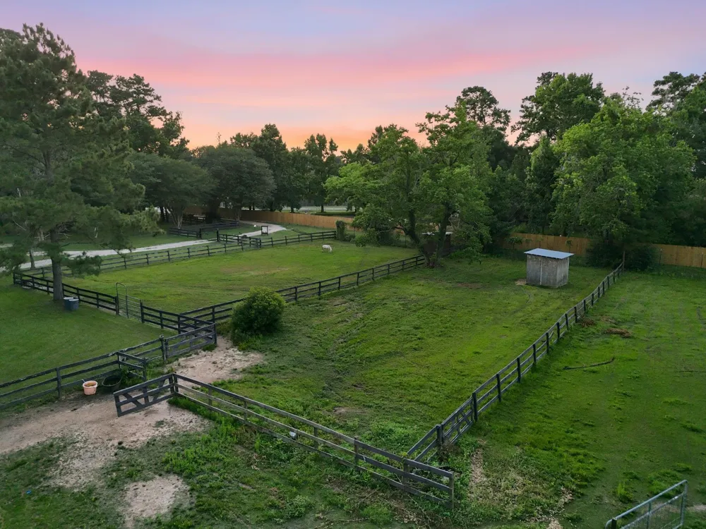 9905 Kleppel Road Tomball, TX 77375