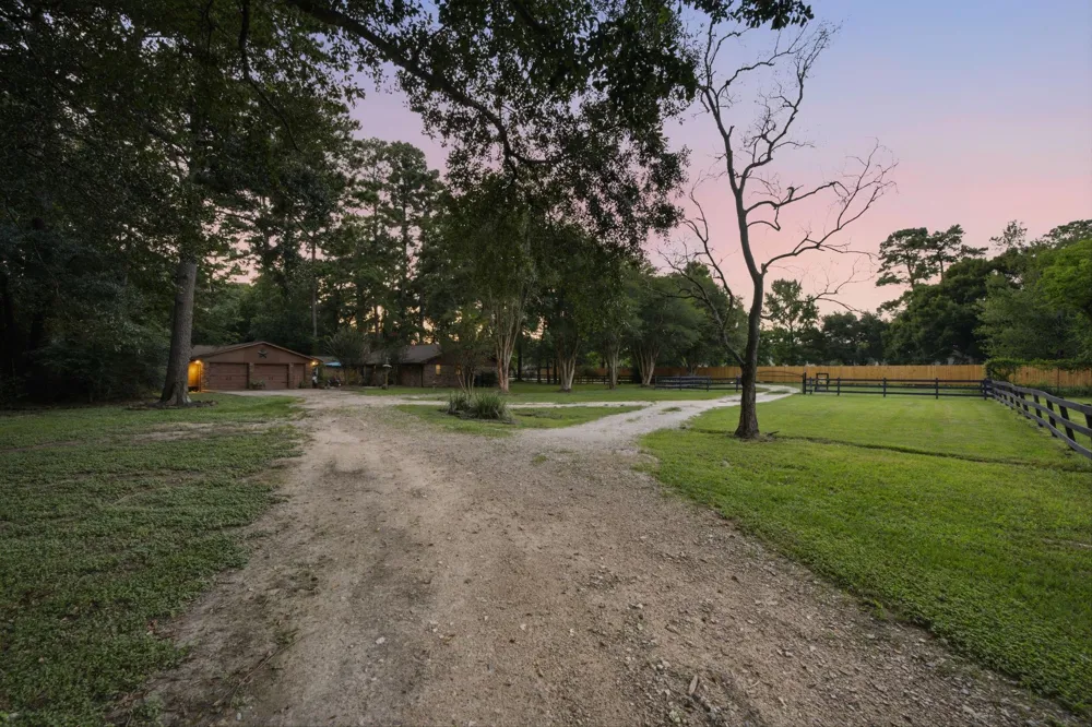 9905 Kleppel Road Tomball, TX 77375
