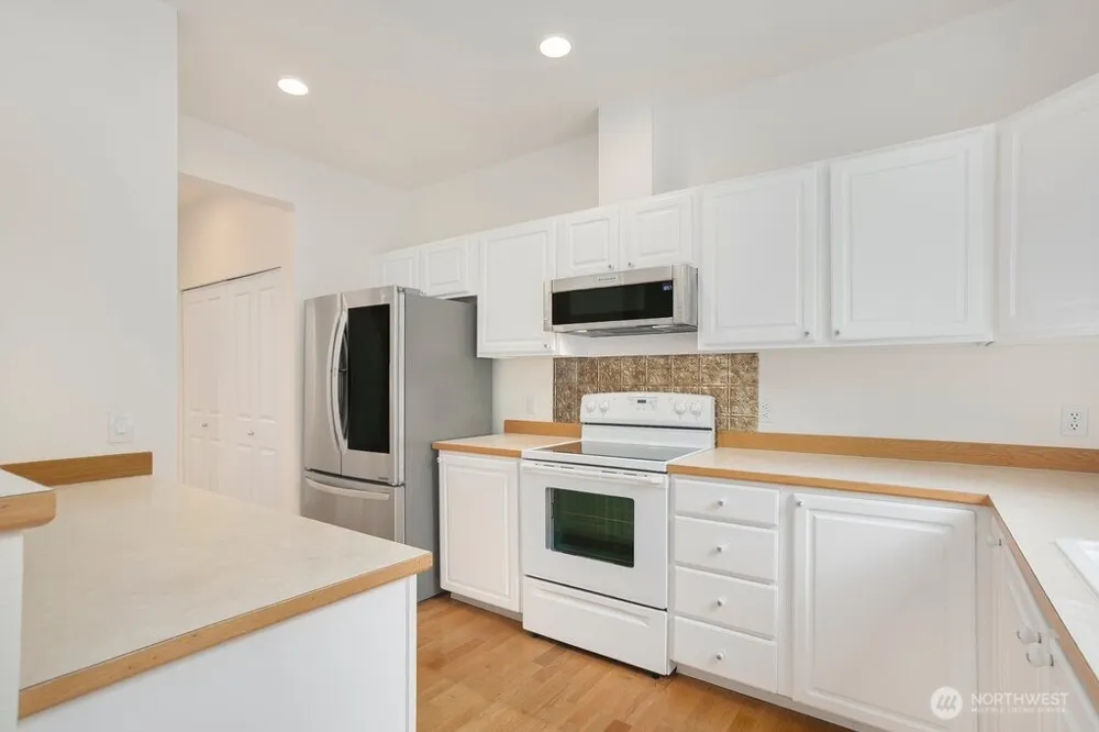 5301 164th Avenue SE #7-4 Bellevue, WA 98006