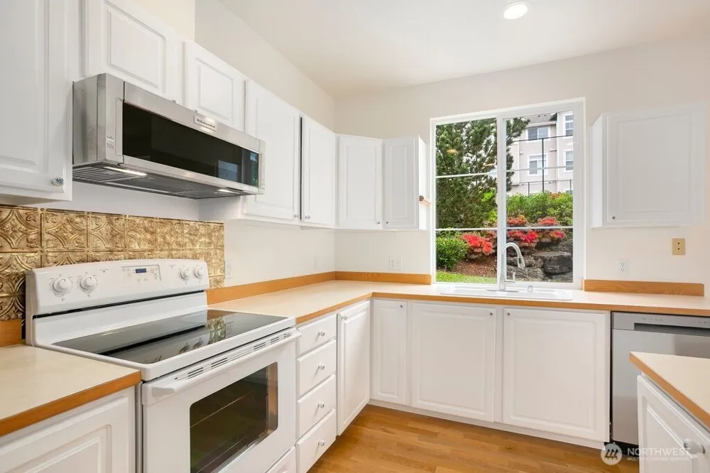 5301 164th Avenue SE #7-4 Bellevue, WA 98006