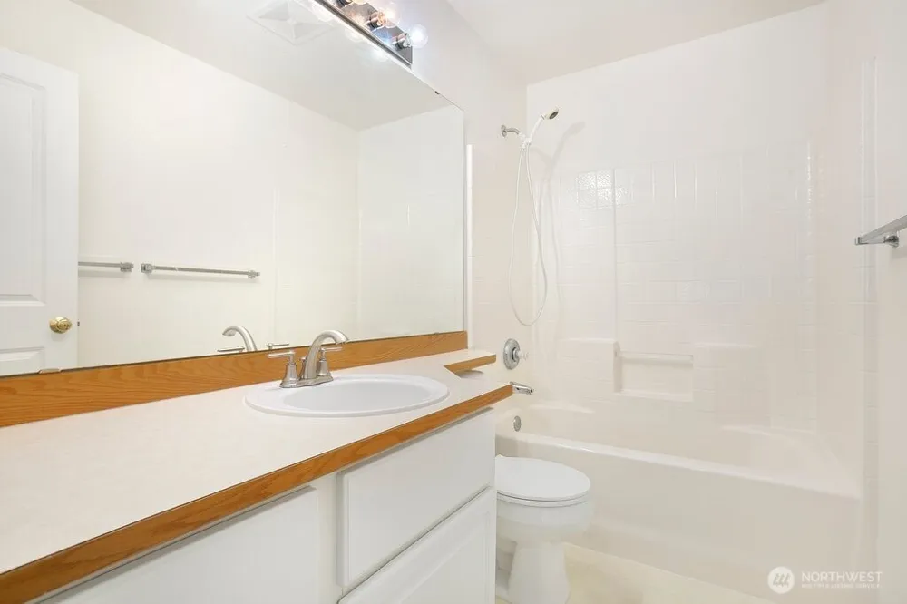 5301 164th Avenue SE #7-4 Bellevue, WA 98006