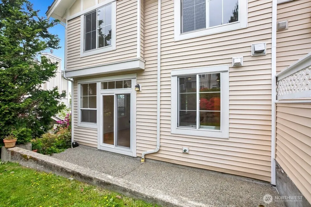 5301 164th Avenue SE #7-4 Bellevue, WA 98006