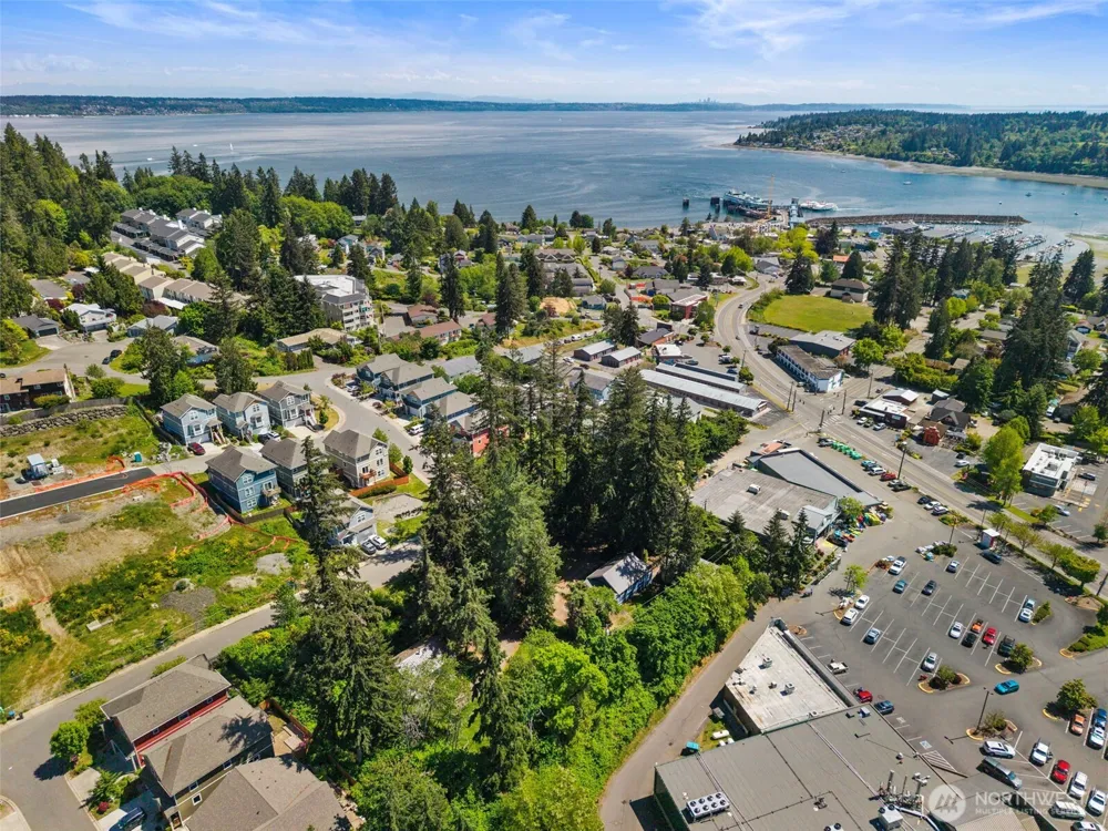 26304 Bannister Street NE Kingston, WA 98346