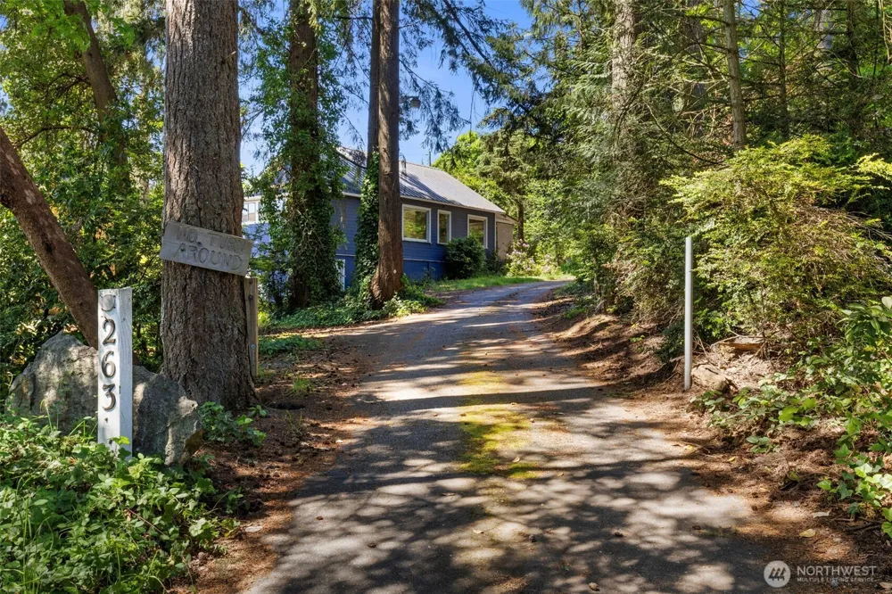 26304 Bannister Street NE Kingston, WA 98346