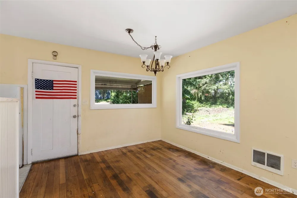 26304 Bannister Street NE Kingston, WA 98346