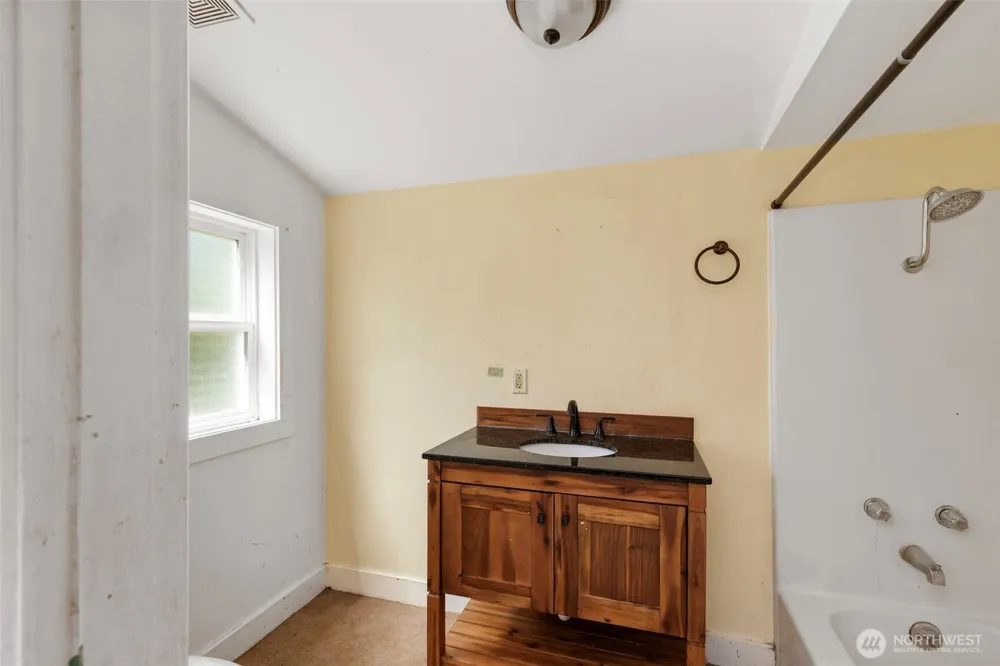26304 Bannister Street NE Kingston, WA 98346
