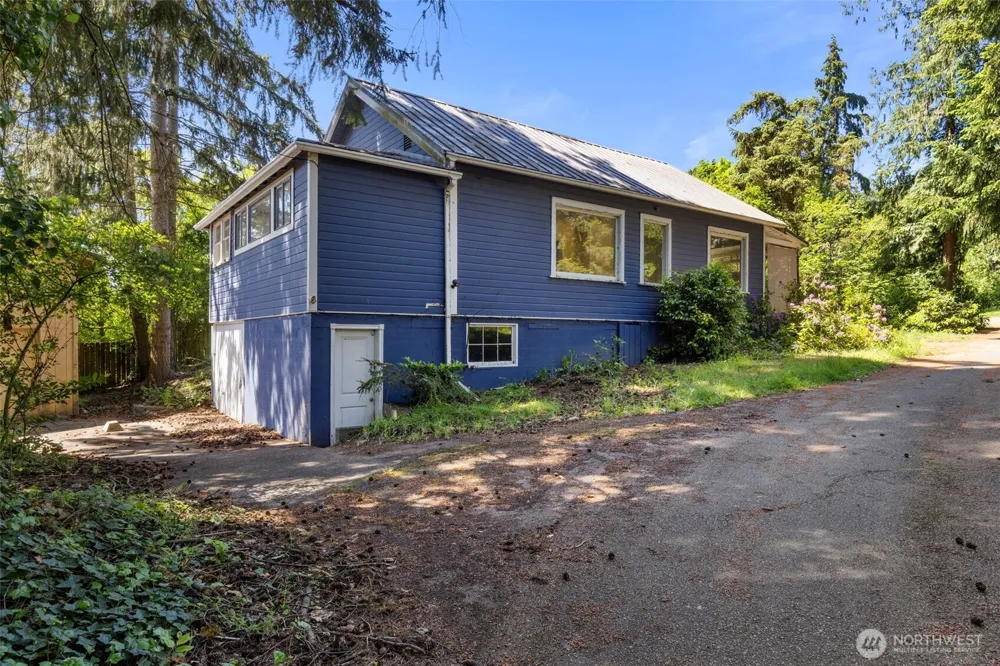 26304 Bannister Street NE Kingston, WA 98346