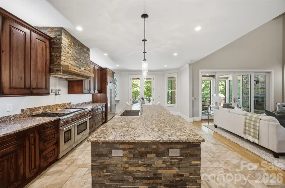 221 Whiterock Drive Mount Holly, NC 28120