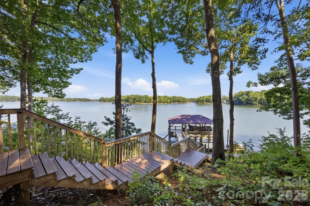 221 Whiterock Drive Mount Holly, NC 28120