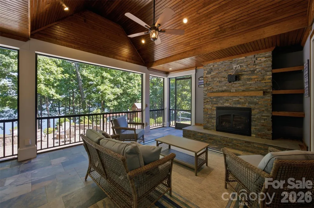 221 Whiterock Drive Mount Holly, NC 28120