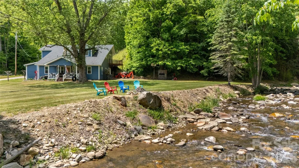 84 Sheets Farm Road Bakersville, NC 28705