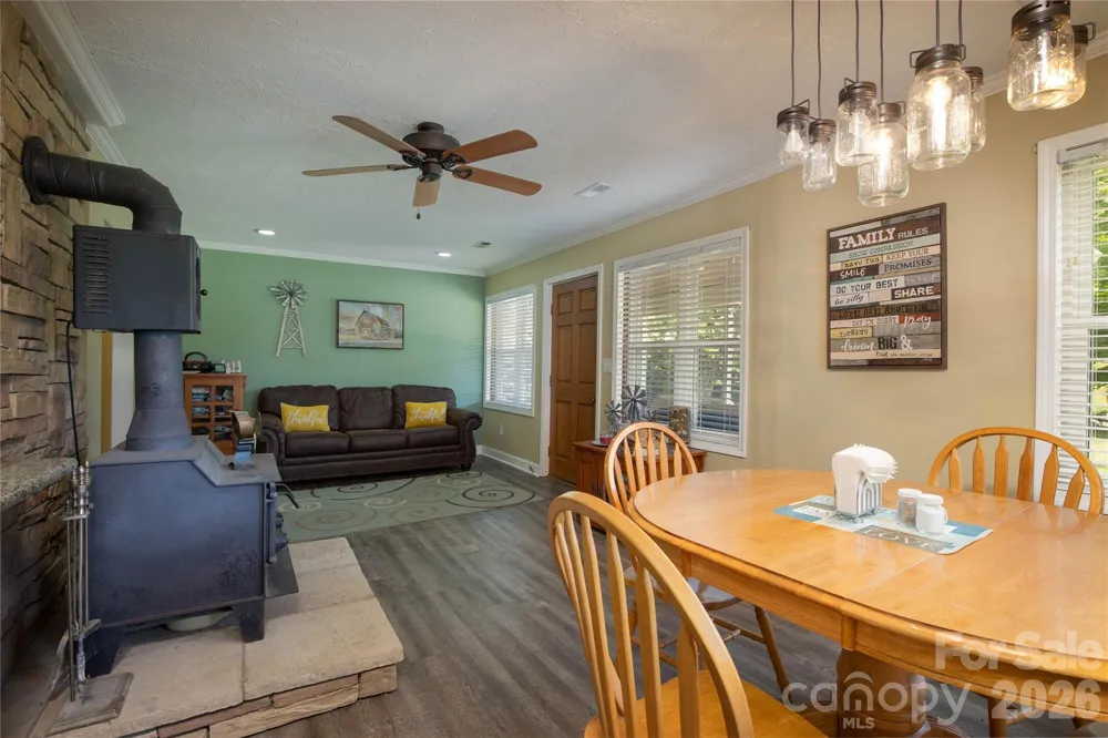 84 Sheets Farm Road Bakersville, NC 28705