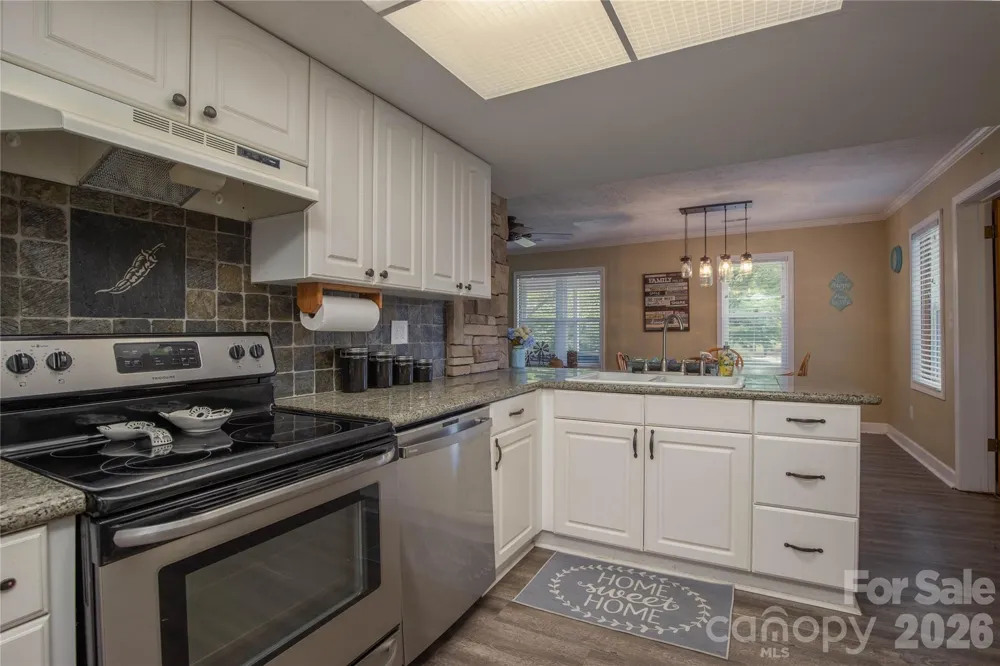 84 Sheets Farm Road Bakersville, NC 28705