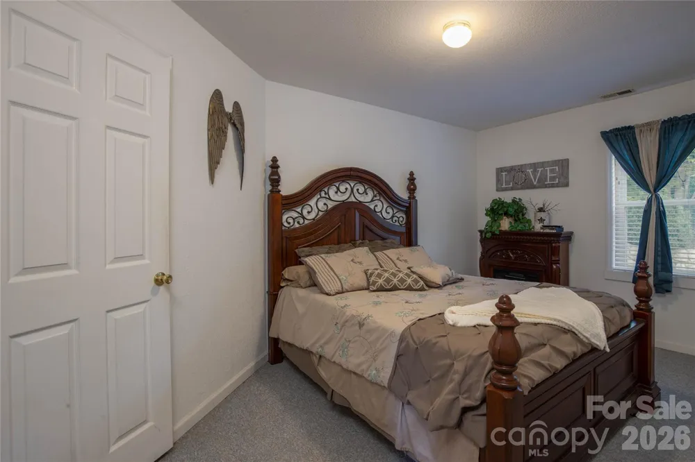 84 Sheets Farm Road Bakersville, NC 28705