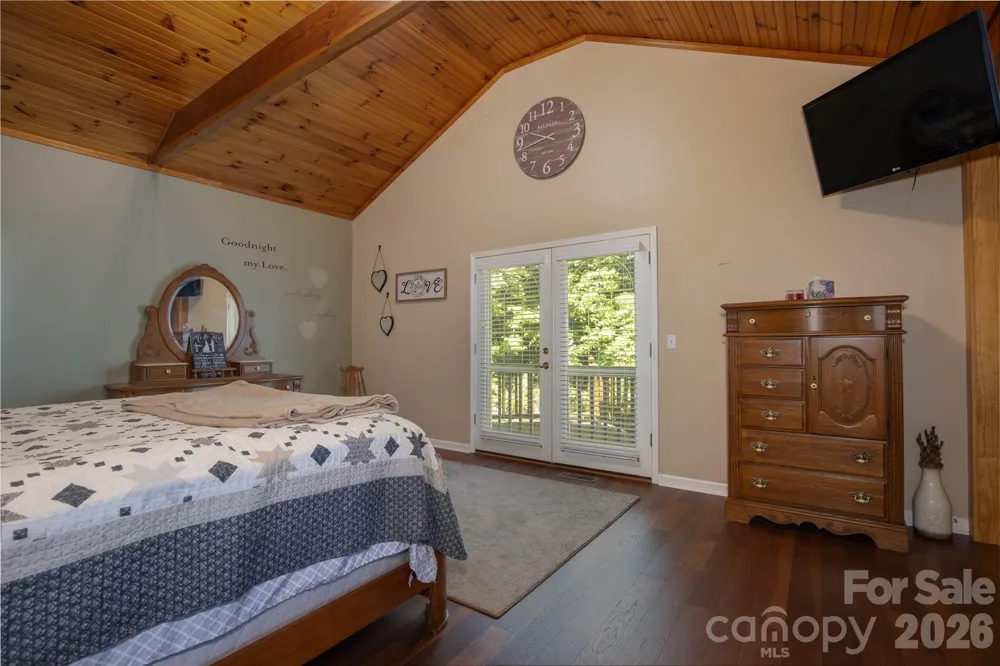 84 Sheets Farm Road Bakersville, NC 28705