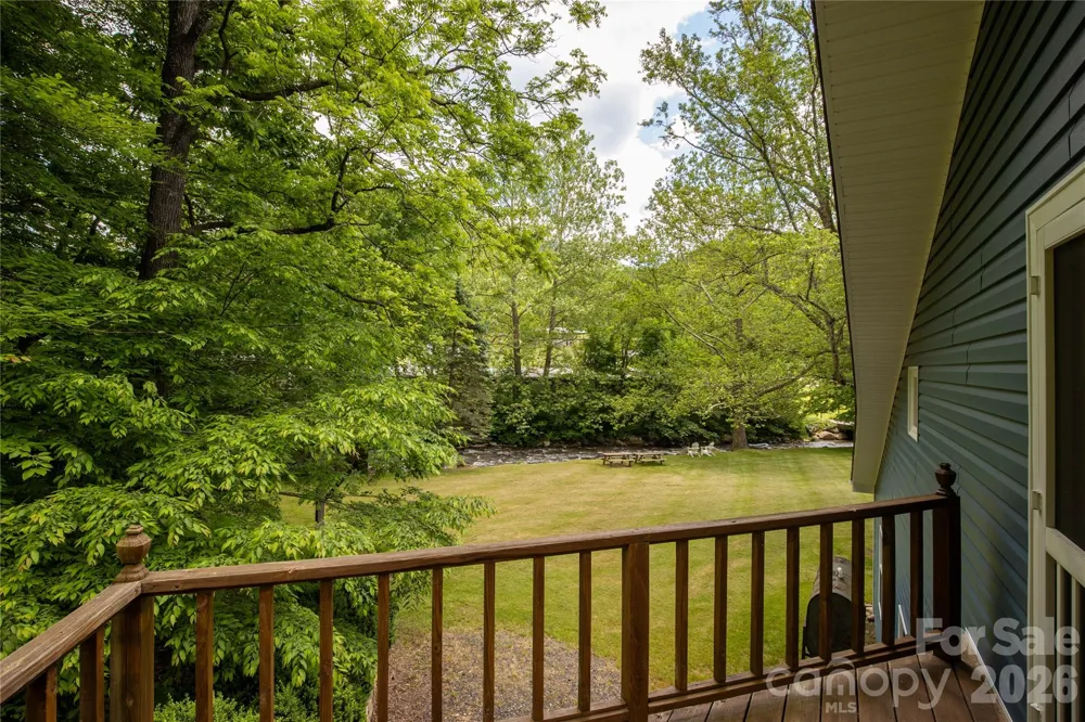 84 Sheets Farm Road Bakersville, NC 28705