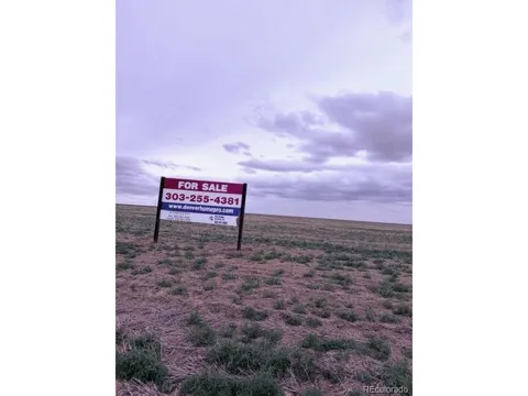 WCR 81 and Co Rd 8